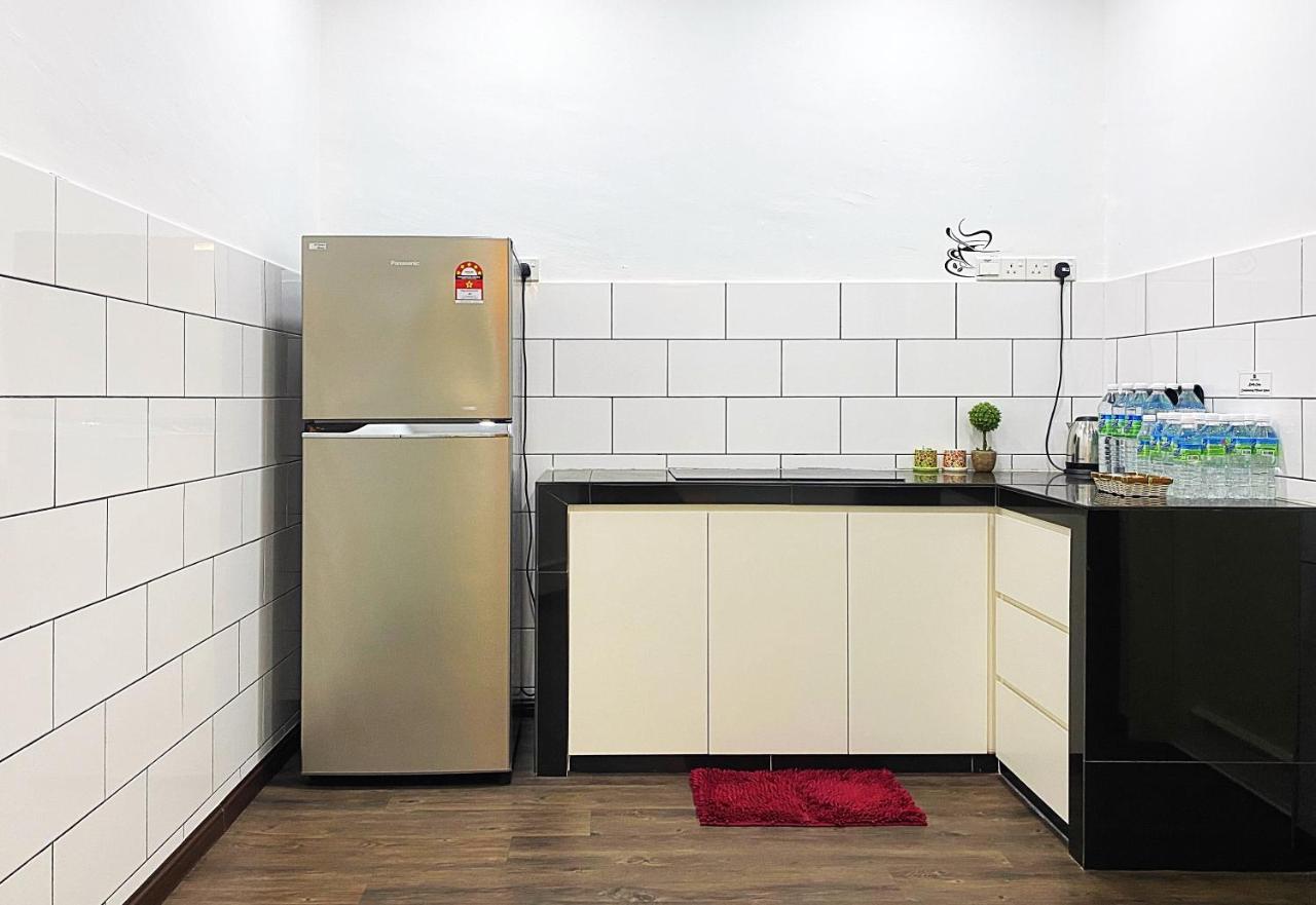 Amadel Residence 爱媄德民宿 14 Malacca Esterno foto